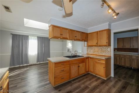6117 Ira Avenue Brooklyn OH 44144