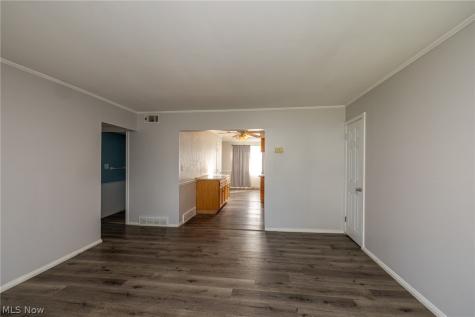 6117 Ira Avenue Brooklyn OH 44144