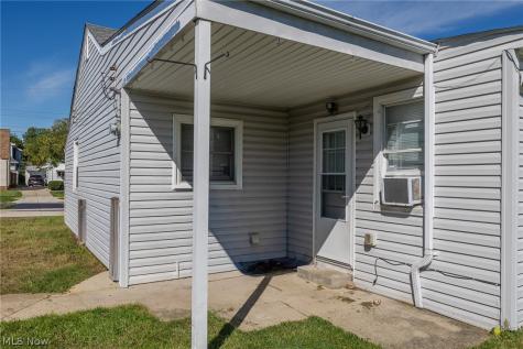 6117 Ira Avenue Brooklyn OH 44144