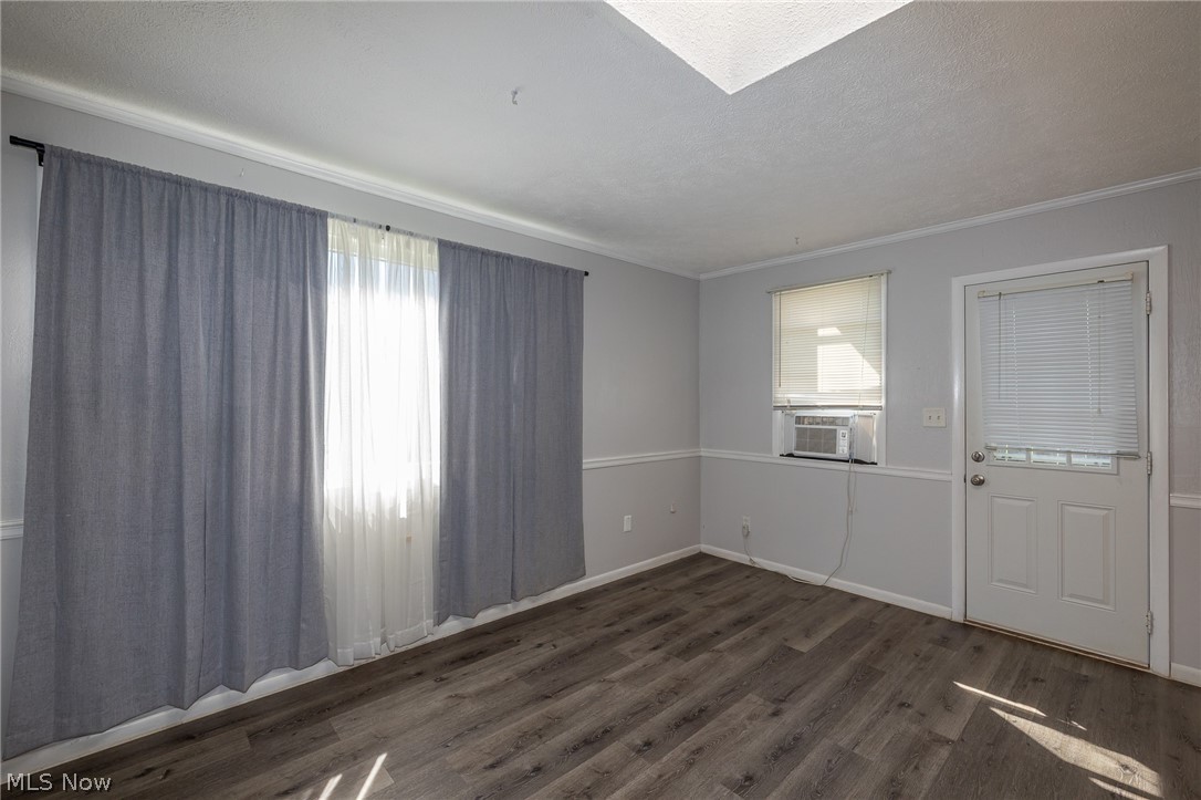 6117 Ira Avenue Brooklyn OH 44144