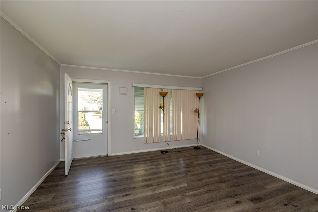 6117 Ira Avenue Brooklyn OH 44144