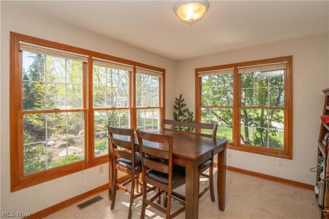 1204 Stone Crossing Street NE Canton OH 44721