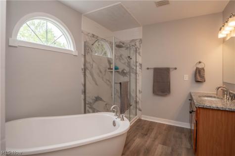 1204 Stone Crossing Street NE Canton OH 44721