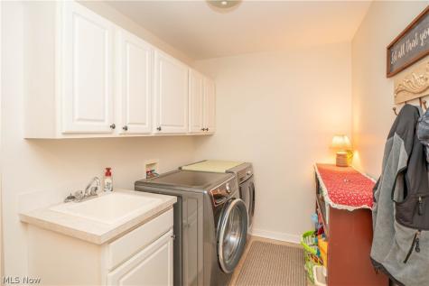 1204 Stone Crossing Street NE Canton OH 44721