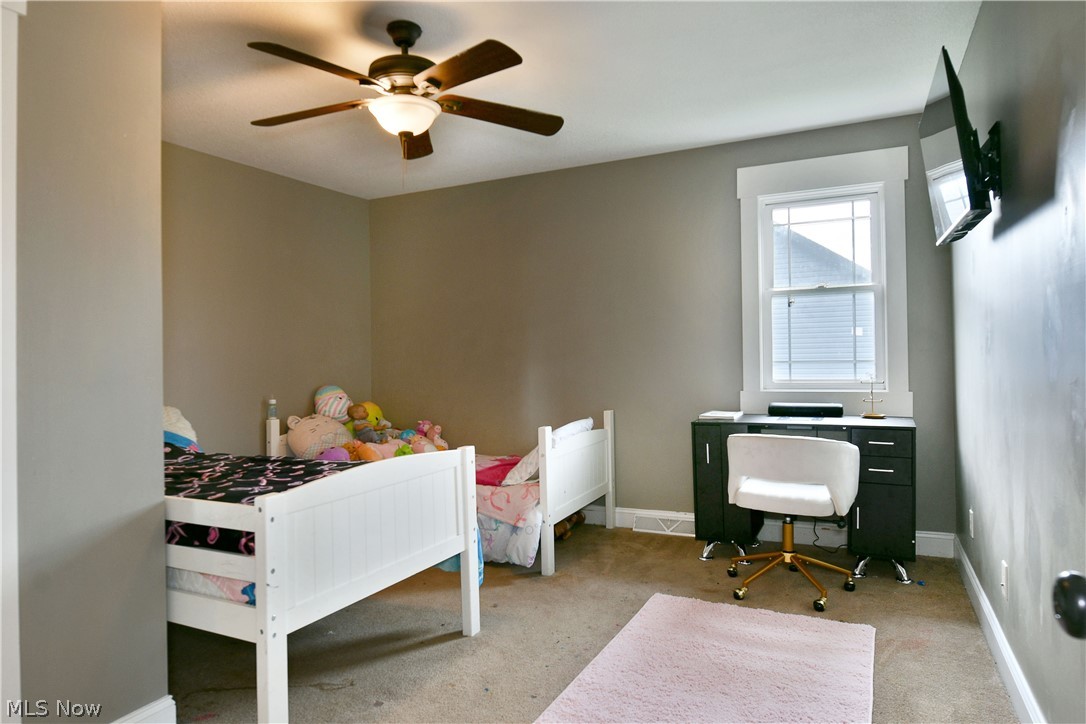 813 Dalton Drive NW Warren OH 44481