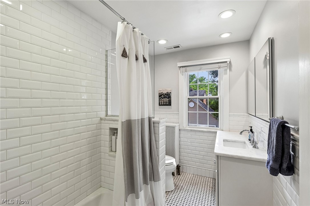 3114 Warrington Road Shaker Heights OH 44120