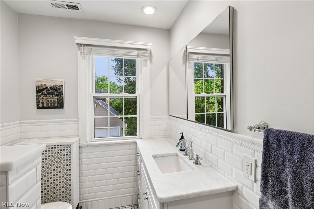 3114 Warrington Road Shaker Heights OH 44120
