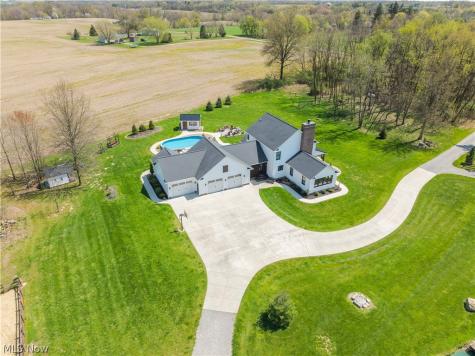 16159 Salem Church Street NE Alliance OH 44601