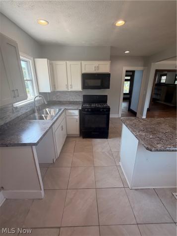 2123 Hampstead Road Cleveland Heights OH 44118