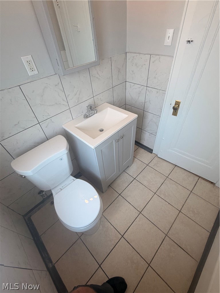 2123 Hampstead Road Cleveland Heights OH 44118