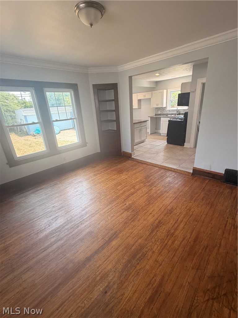 2123 Hampstead Road Cleveland Heights OH 44118