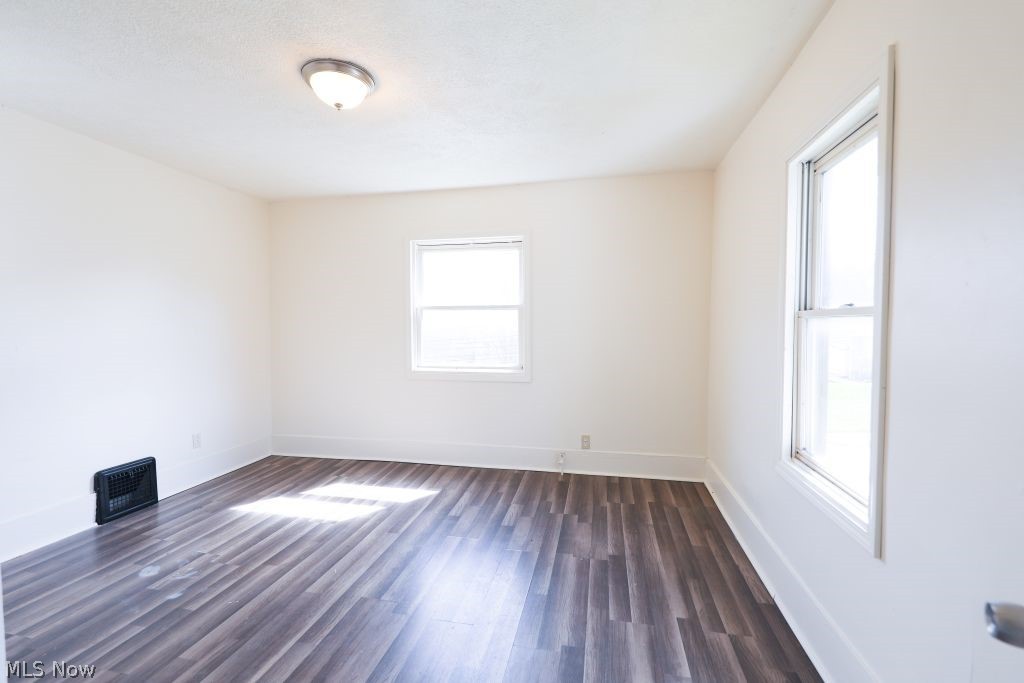 855 Newgarden Avenue Salem OH 44460