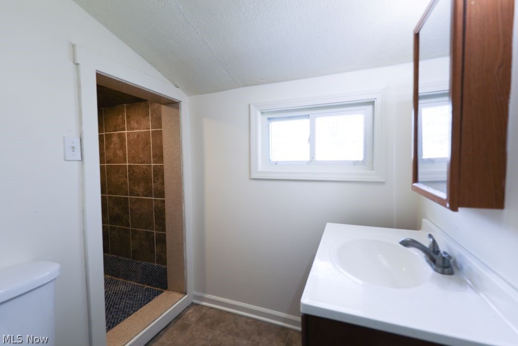 855 Newgarden Avenue Salem OH 44460