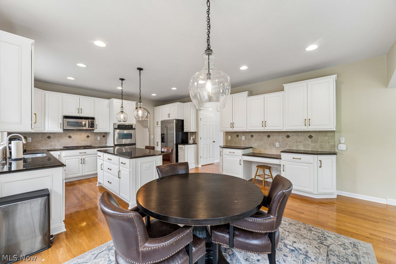 32101 Ventanas Circle Avon Lake OH 44012
