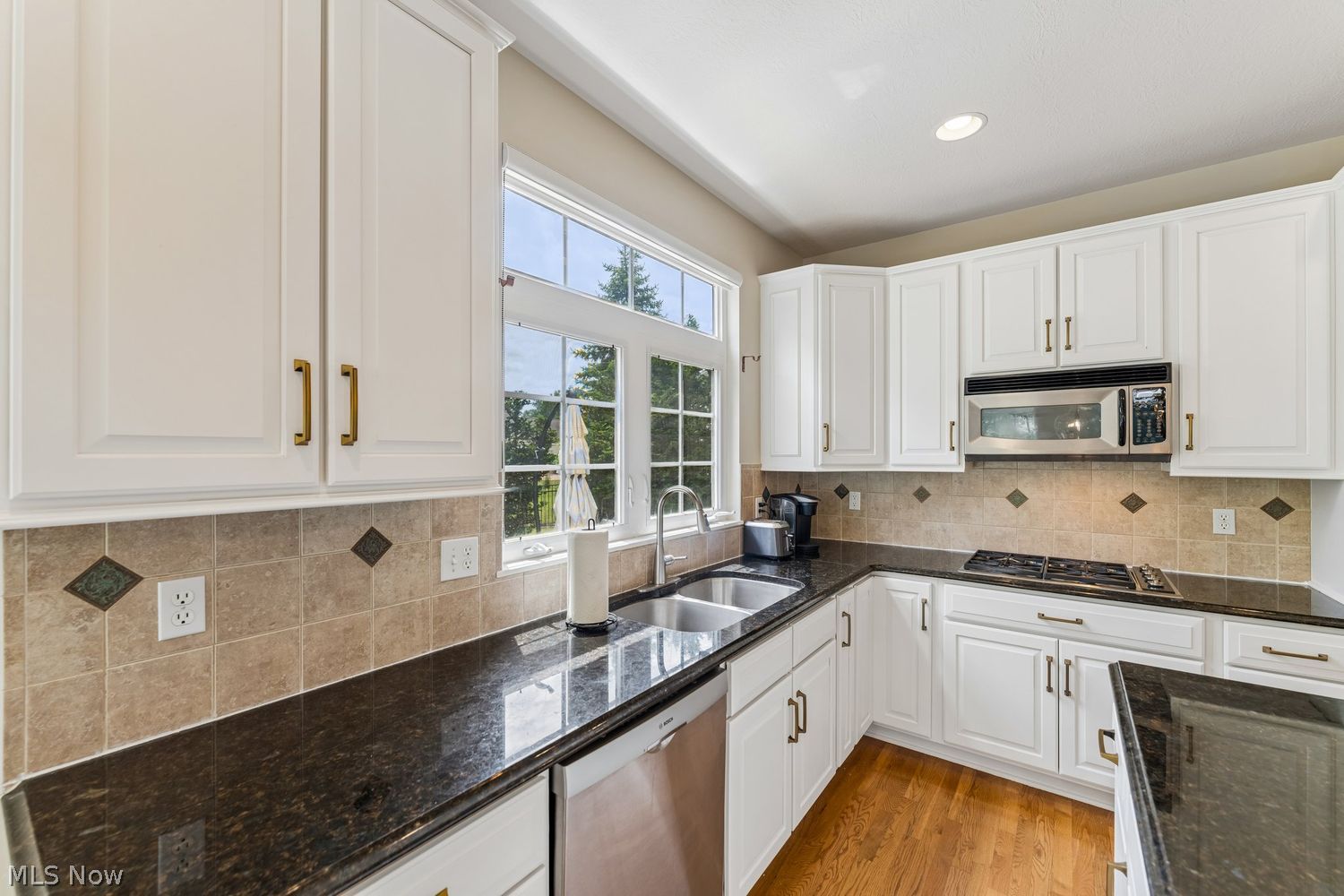 32101 Ventanas Circle Avon Lake OH 44012