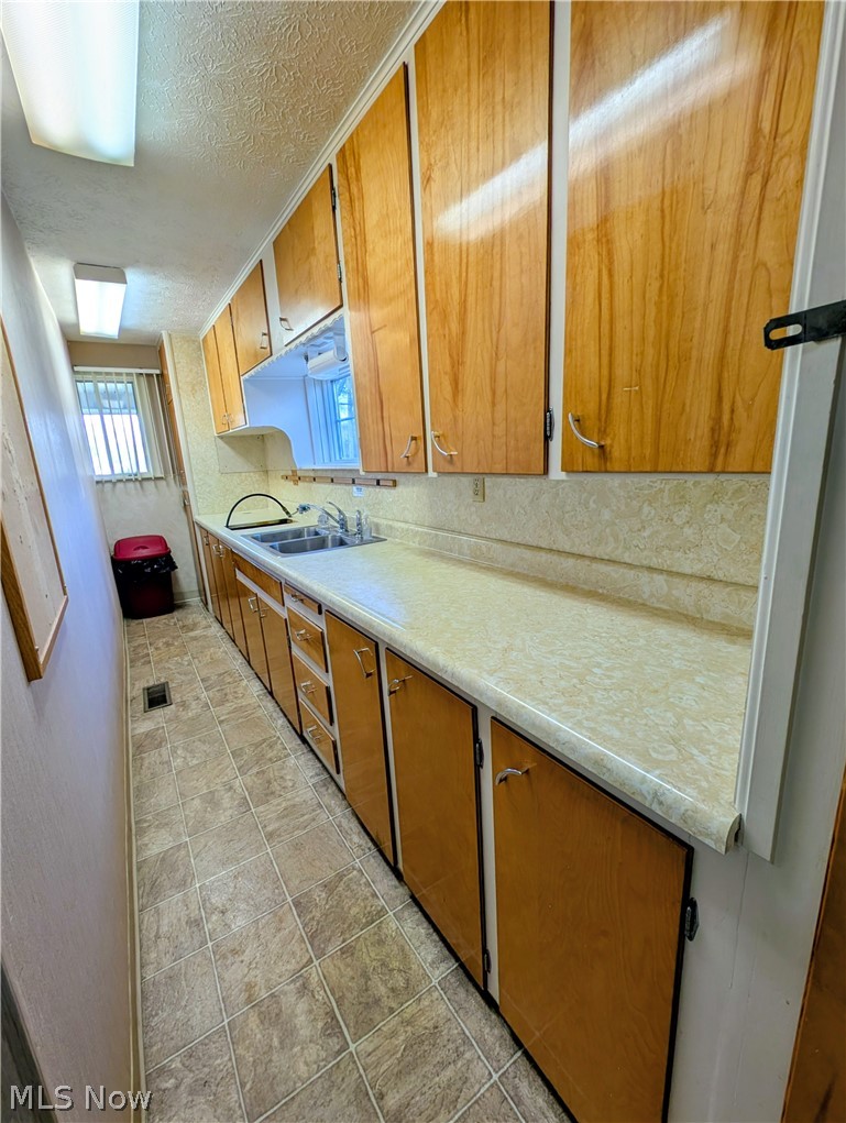 17991 Mahoning Avenue Lake Milton OH 44429