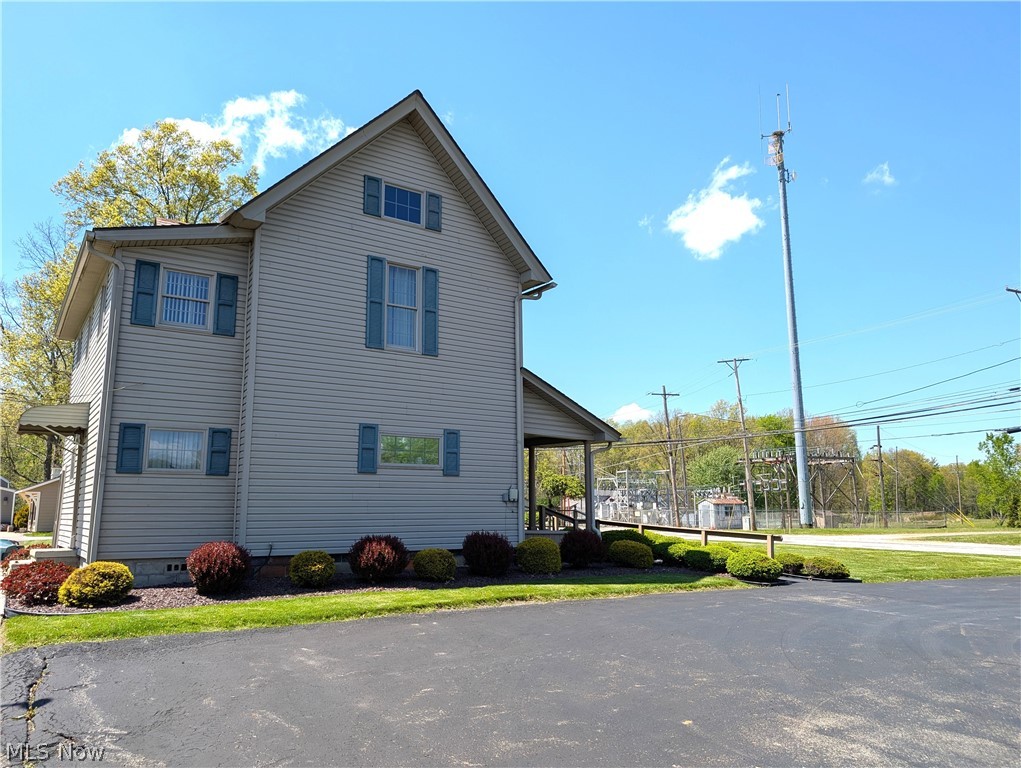 17991 Mahoning Avenue Lake Milton OH 44429
