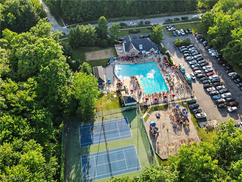 20143 Kylemore Drive Strongsville OH 44149