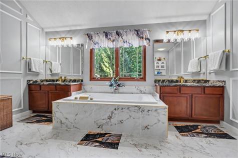 20143 Kylemore Drive Strongsville OH 44149