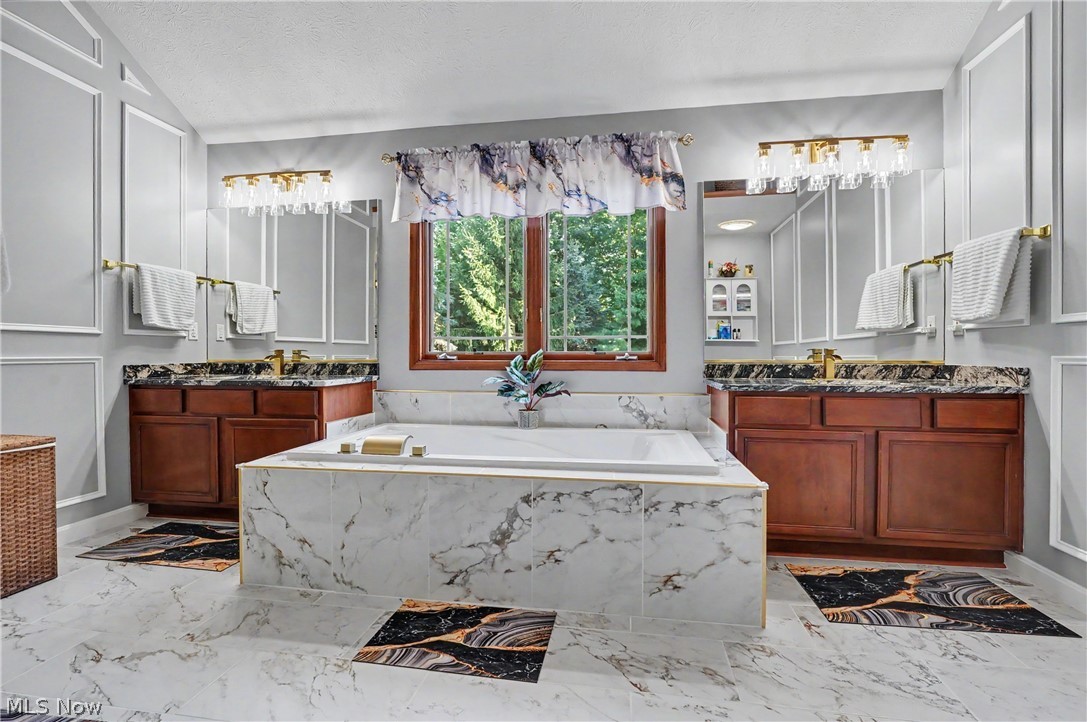 20143 Kylemore Drive Strongsville OH 44149
