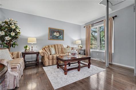 20143 Kylemore Drive Strongsville OH 44149