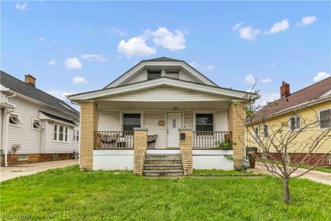 5821 Merkle Avenue Parma OH 44129