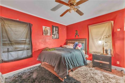 5821 Merkle Avenue Parma OH 44129