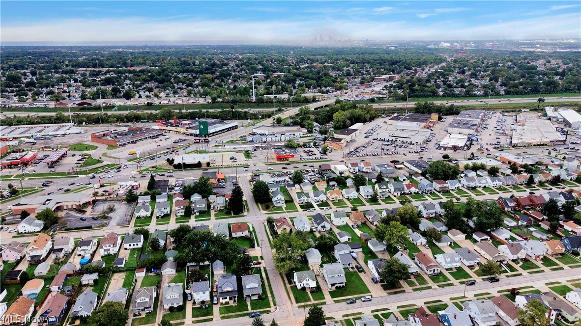 5821 Merkle Avenue Parma OH 44129