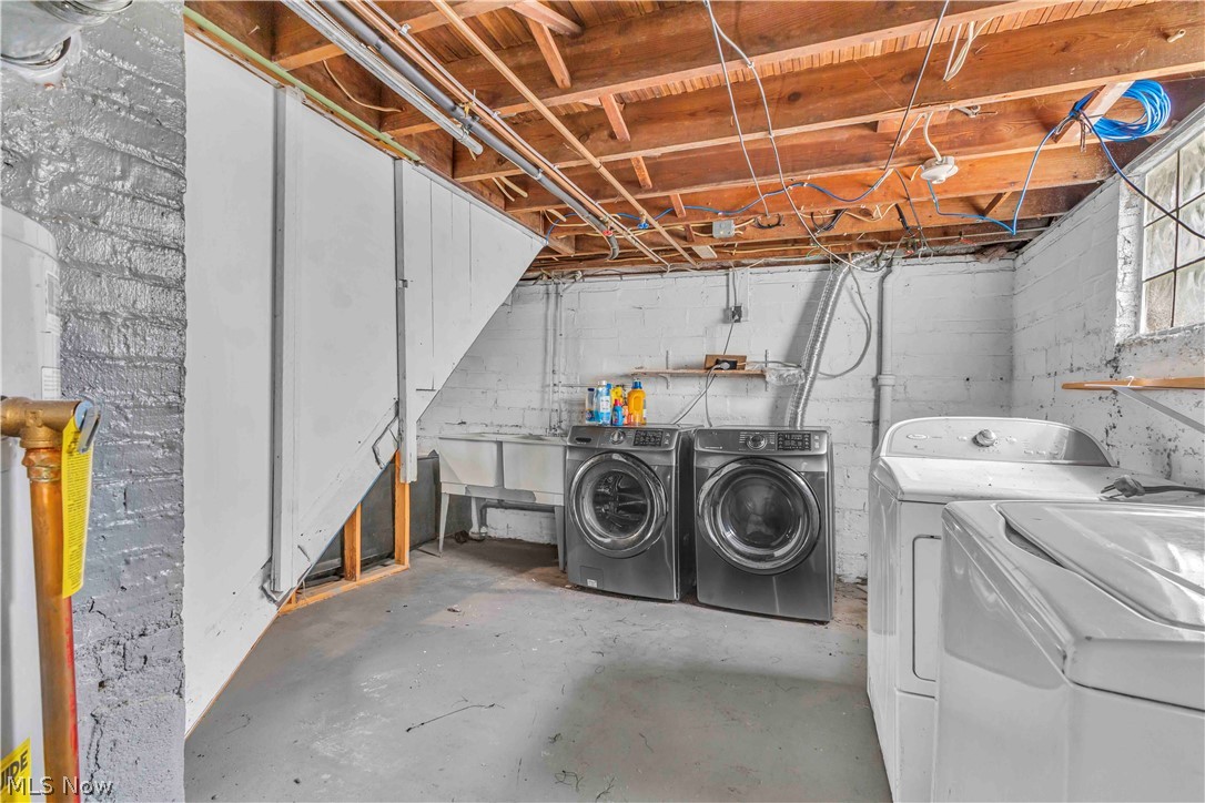 5821 Merkle Avenue Parma OH 44129