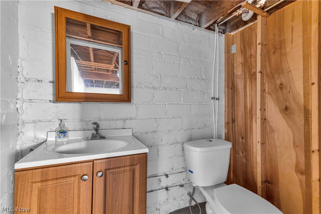 5821 Merkle Avenue Parma OH 44129