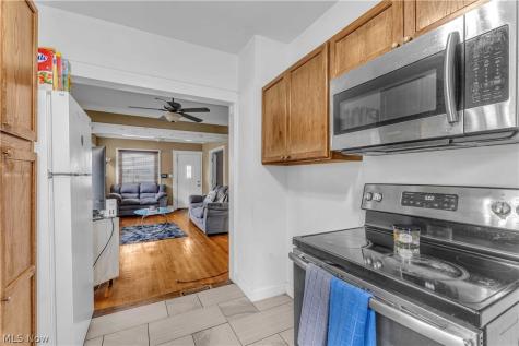 5821 Merkle Avenue Parma OH 44129