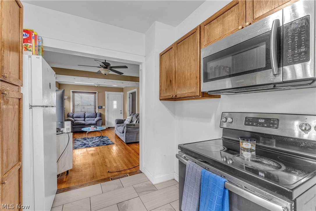 5821 Merkle Avenue Parma OH 44129
