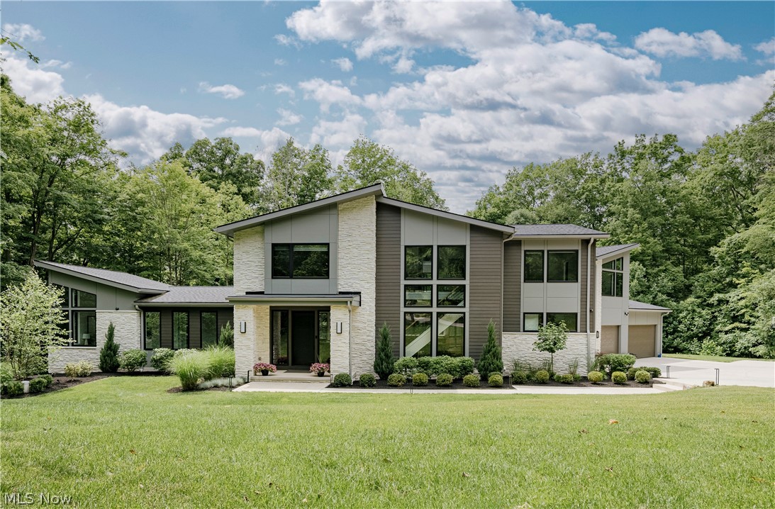 8070 Tulip Lane Chagrin Falls OH 44023