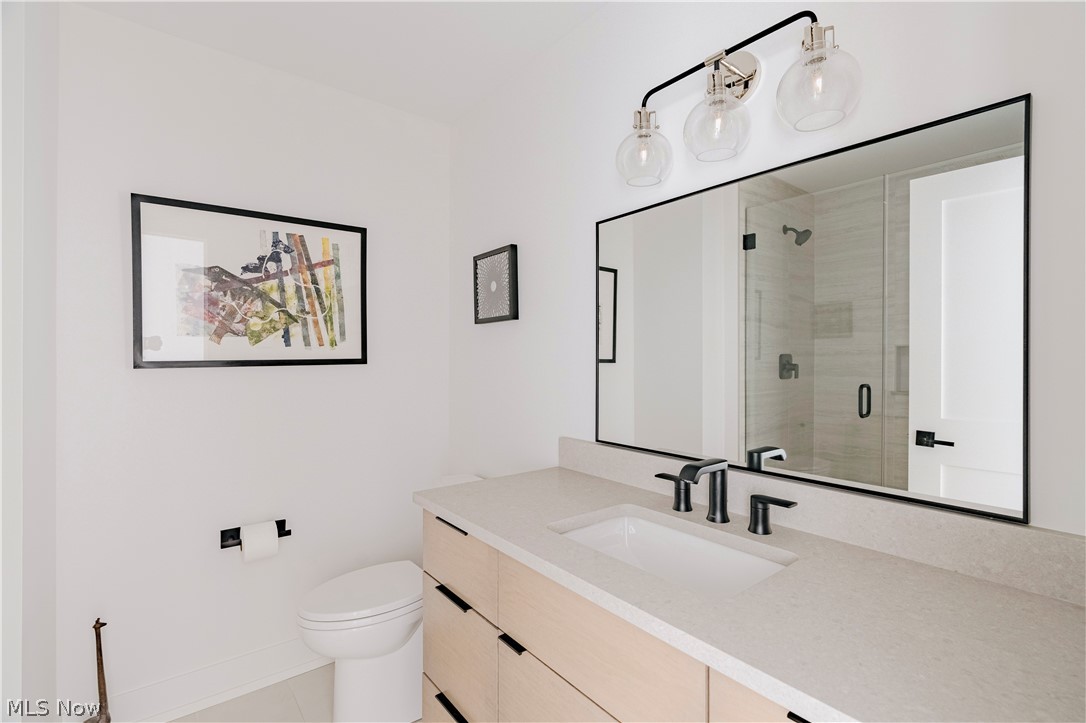 8070 Tulip Lane Chagrin Falls OH 44023