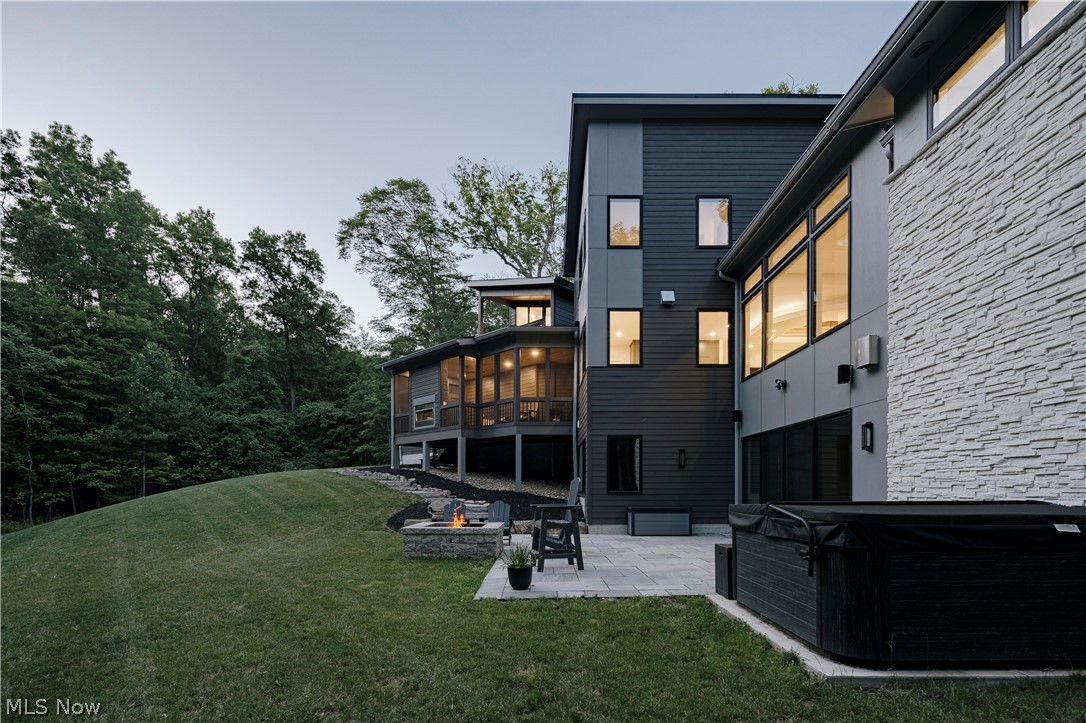 8070 Tulip Lane Chagrin Falls OH 44023