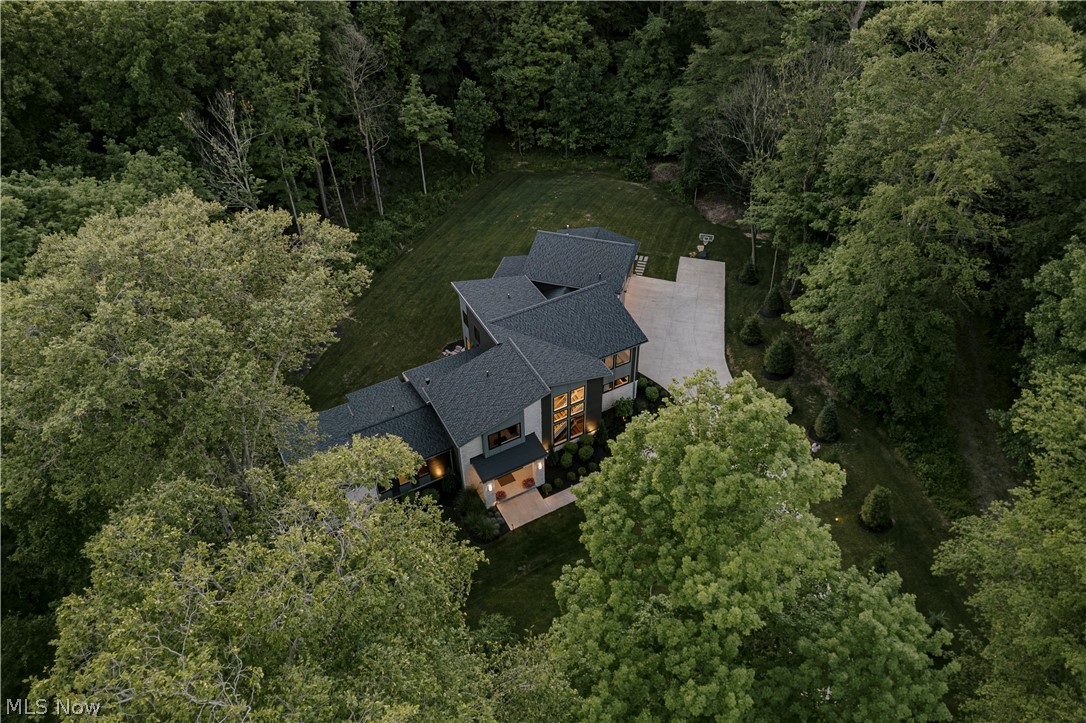 8070 Tulip Lane Chagrin Falls OH 44023