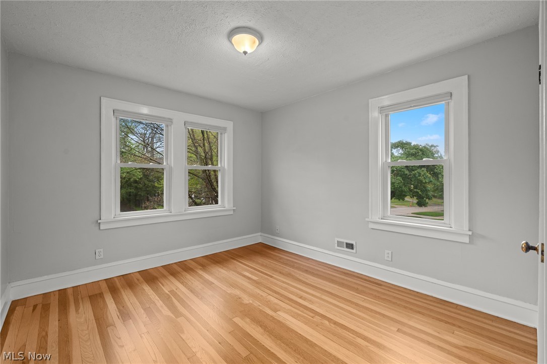 3273 Meadowbrook Boulevard Cleveland Heights OH 44118