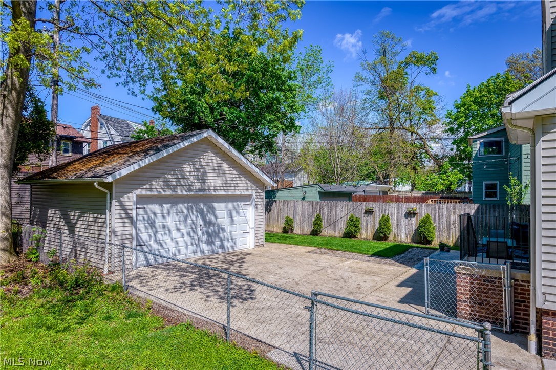 3273 Meadowbrook Boulevard Cleveland Heights OH 44118