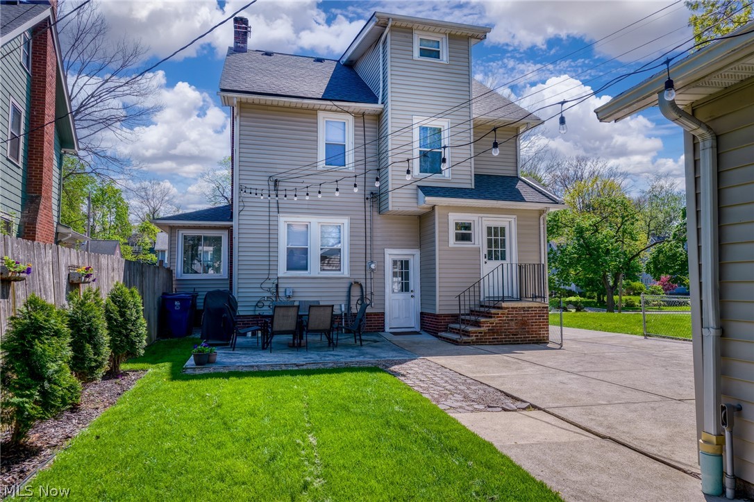 3273 Meadowbrook Boulevard Cleveland Heights OH 44118