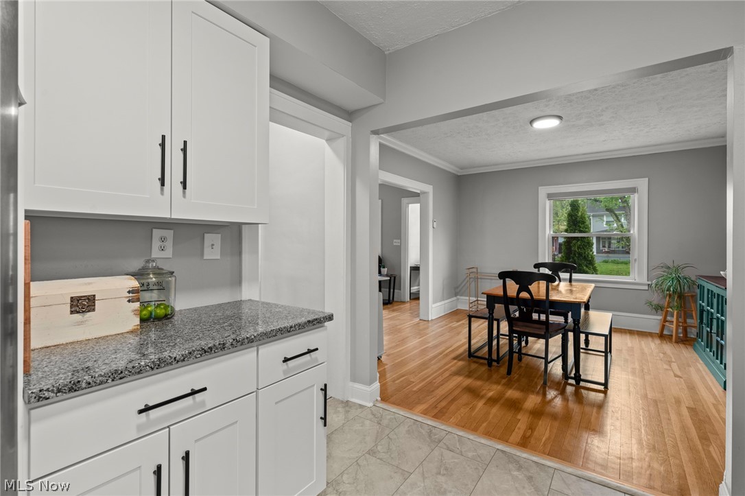 3273 Meadowbrook Boulevard Cleveland Heights OH 44118