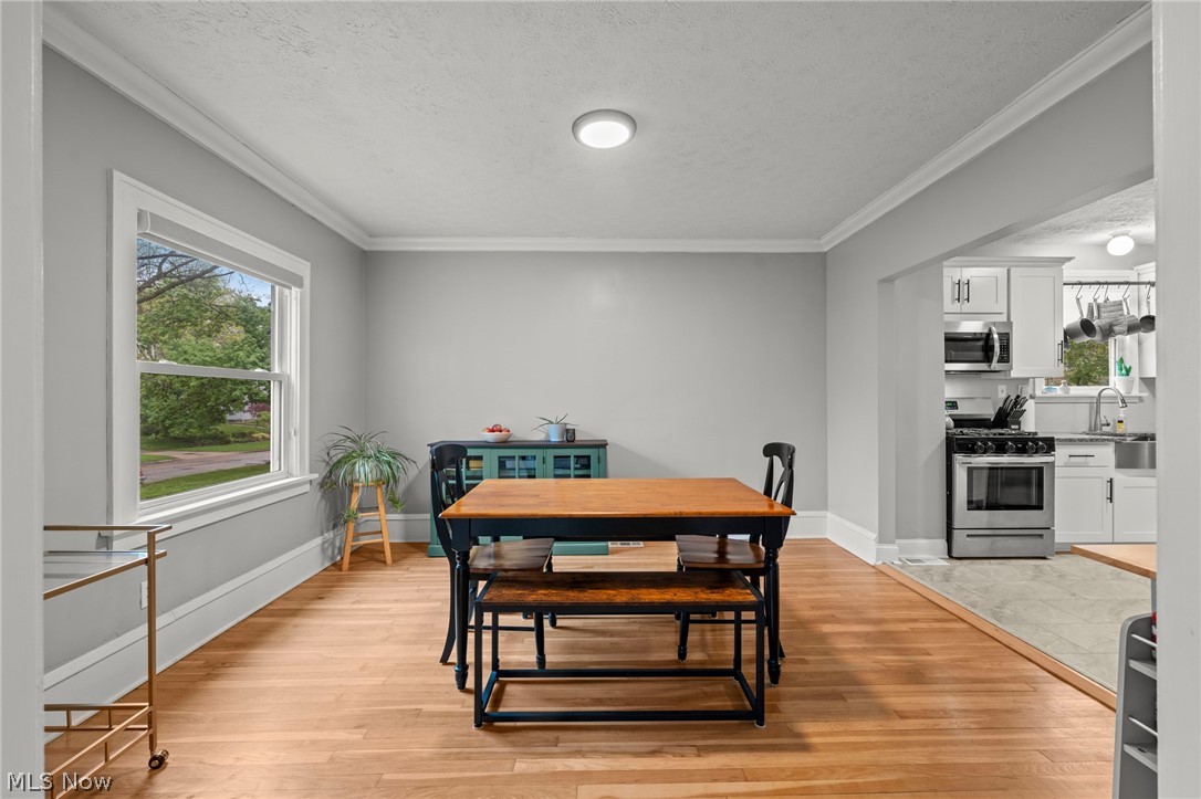 3273 Meadowbrook Boulevard Cleveland Heights OH 44118