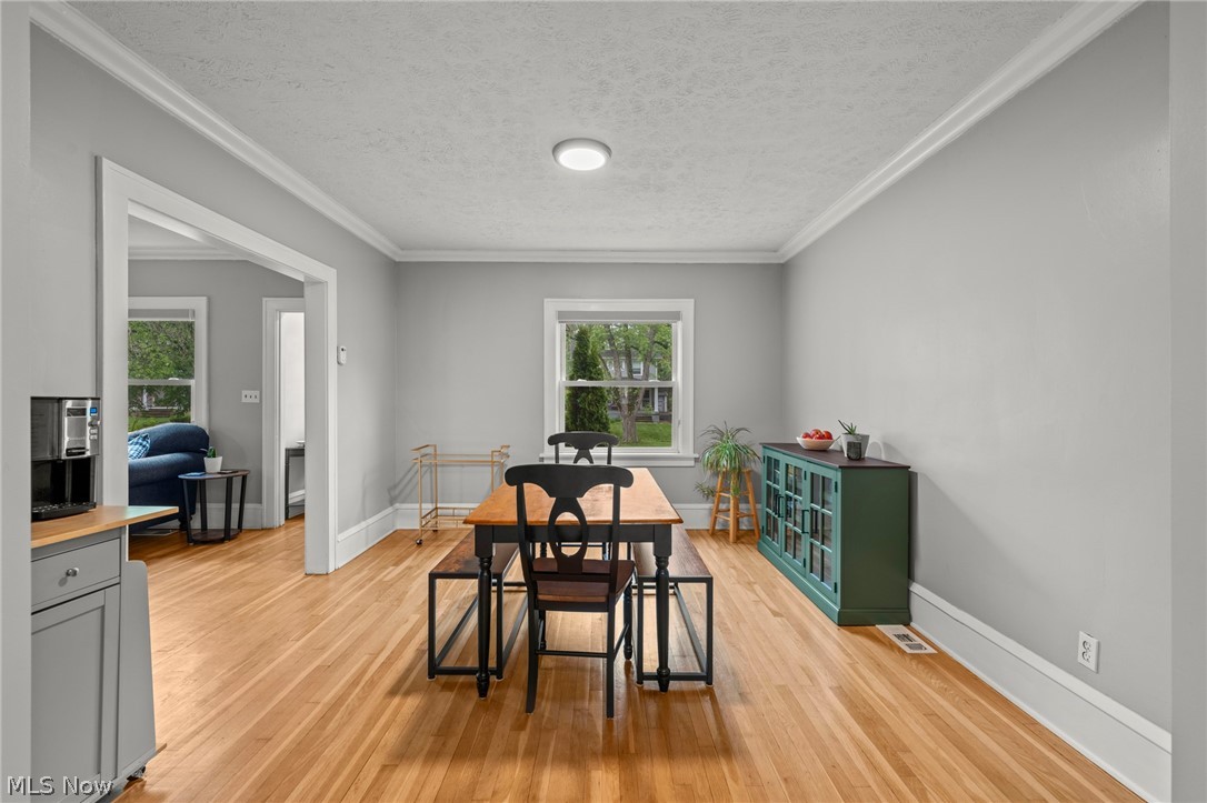 3273 Meadowbrook Boulevard Cleveland Heights OH 44118