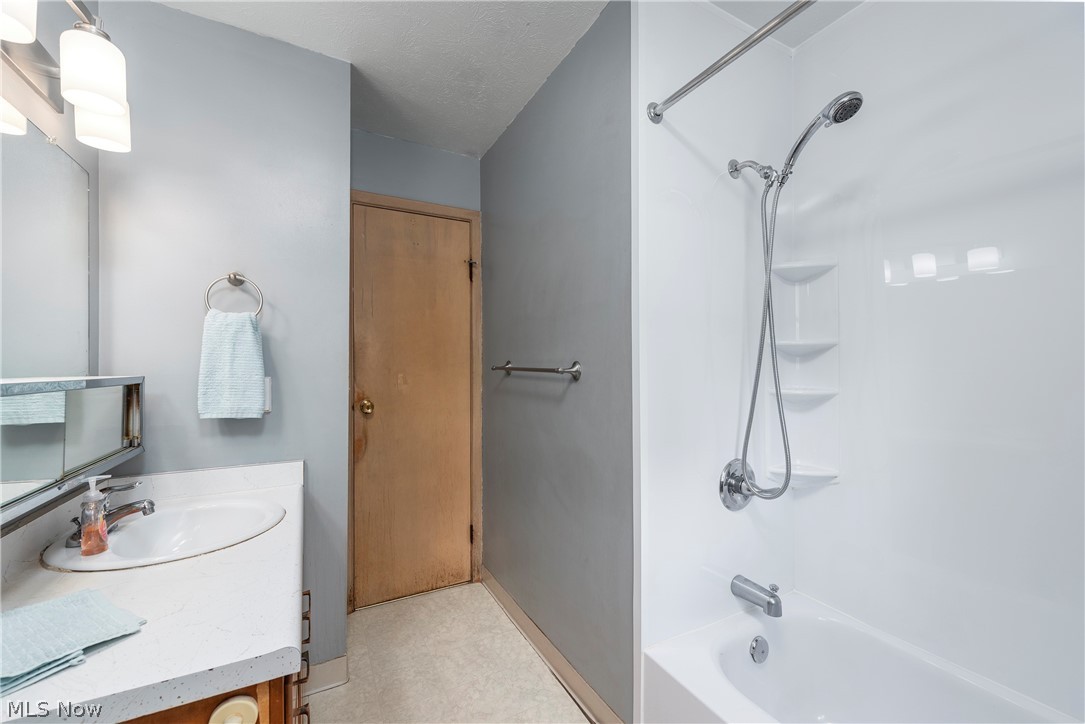 7643 Key West Drive Parma OH 44134
