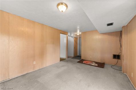 7643 Key West Drive Parma OH 44134