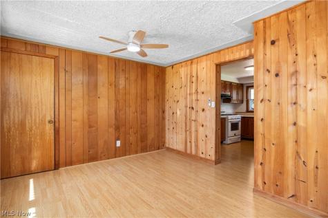 4885 Oster Road Sheffield Lake OH 44054
