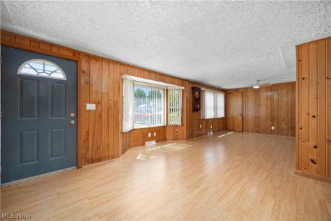 4885 Oster Road Sheffield Lake OH 44054
