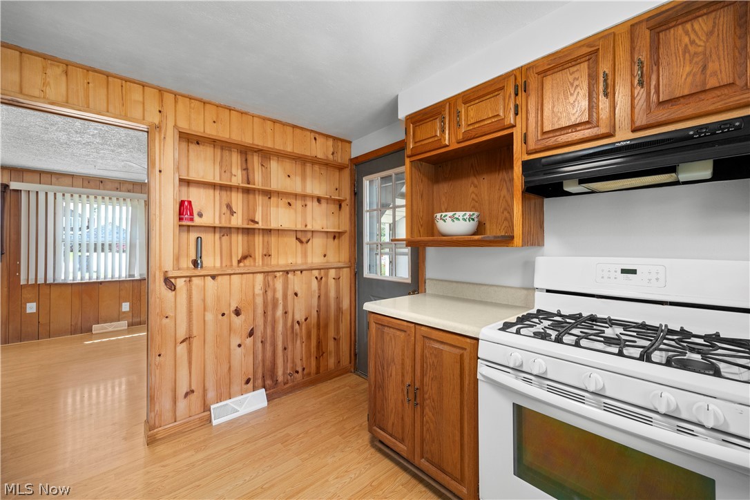 4885 Oster Road Sheffield Lake OH 44054