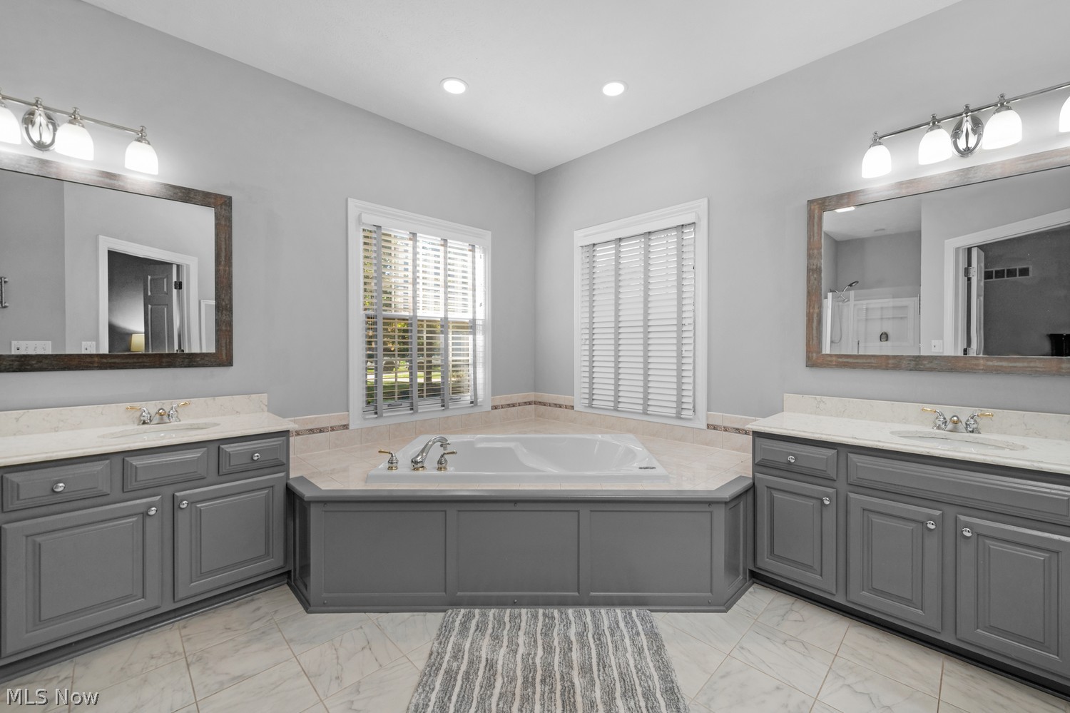 29152 Weybridge Drive Westlake OH 44145