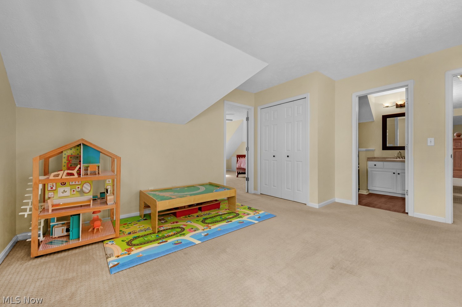 29152 Weybridge Drive Westlake OH 44145