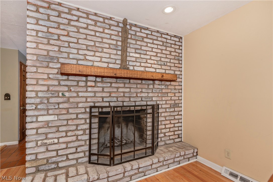 75 Maple Hill Drive Chagrin Falls OH 44022